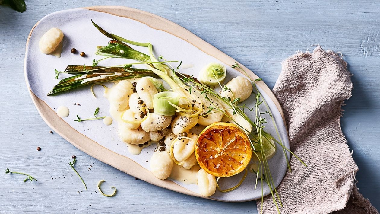 Zitronen-Gnocchi mit Frühlingslauch und grünem Pfeffer –  