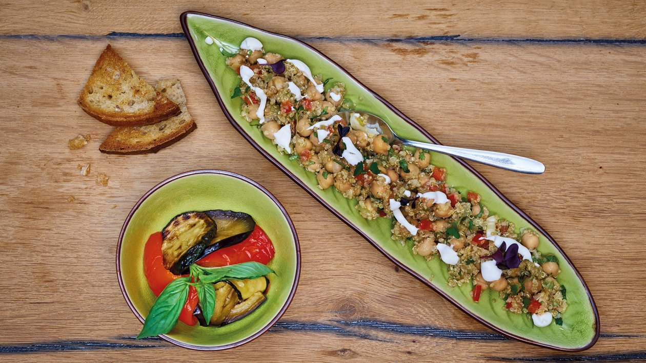 Salade de quinoa etégumes au four