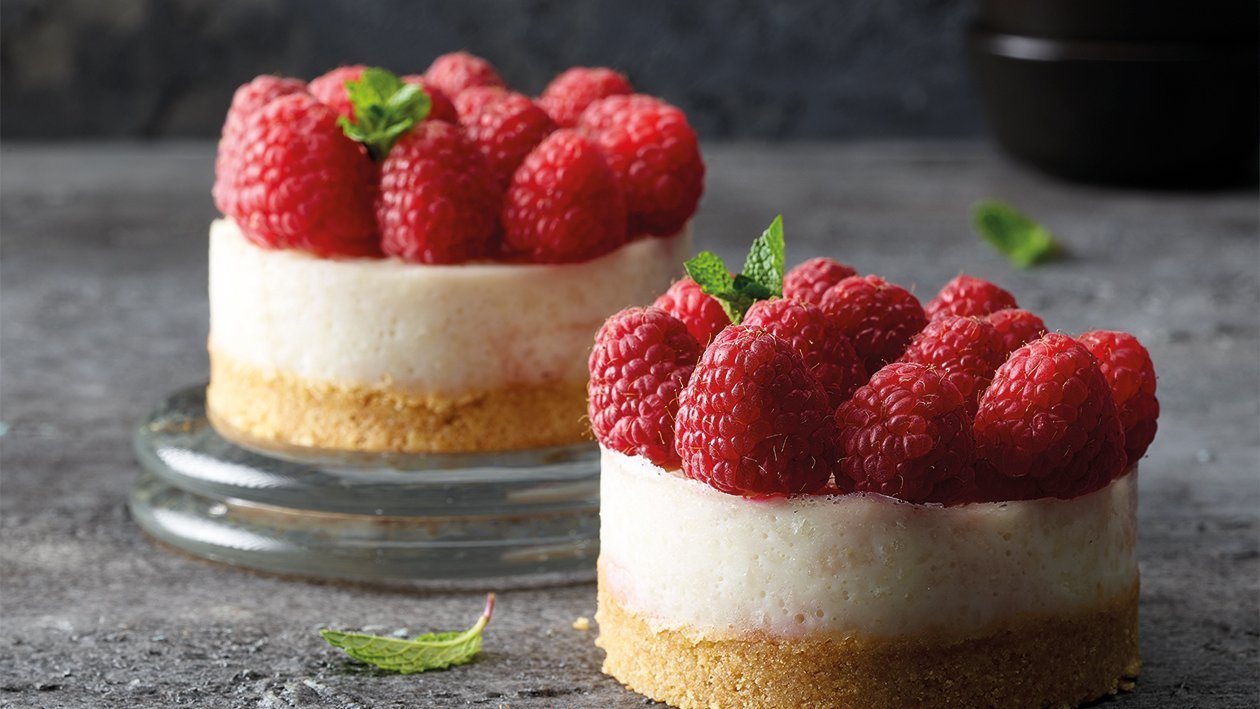 Milchreis-Törtchen mit Himbeeren