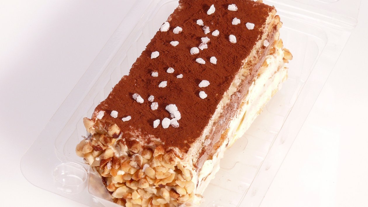 2-farbige Schoggimousse-Blätterteigschnitte 2-farbige Schoggimousse-Blätterteigschnitte
