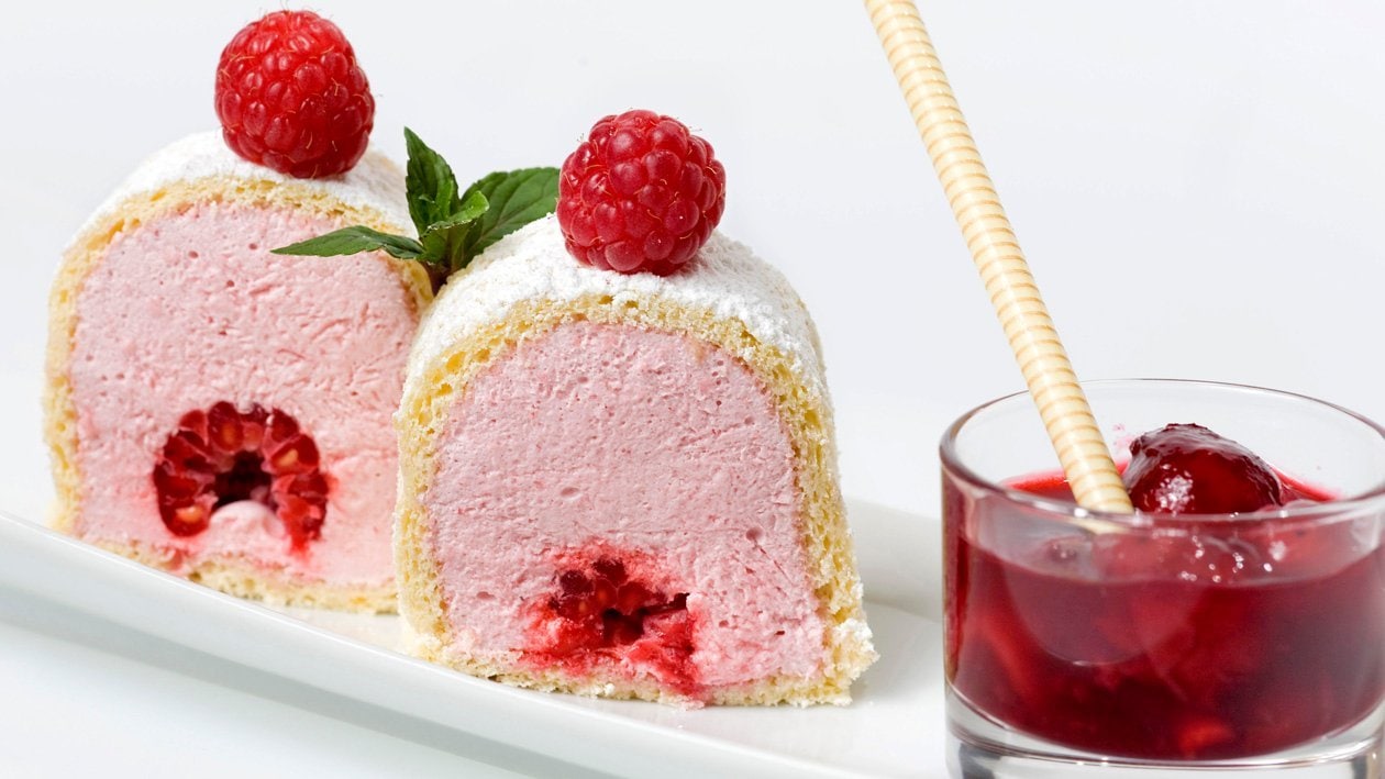 Roulade de bisquit au yoghourt et aux framboises Roulade de bisquit au yoghourt et aux framboises