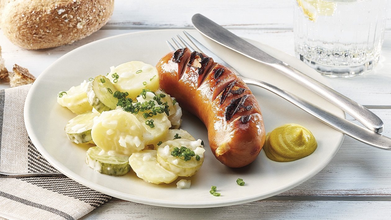 Cervelas grillé et salade de pommes de terre Cervelas grillé et salade de pommes de terre