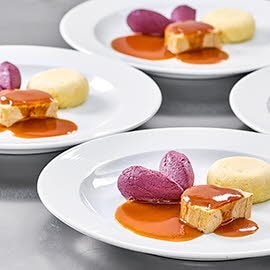 Schweinsbraten mit Kartoffelstock und Rotkraut in pürierter Form