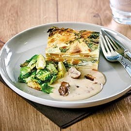 Soufflé de pommes de terre, courge et épinards à la sauce aux marrons