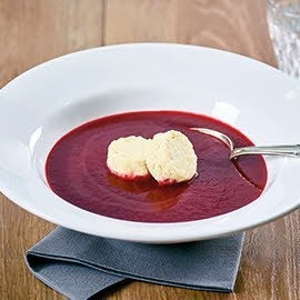 Crème de betteraves rouges et flan aux pommes de terre et raifort