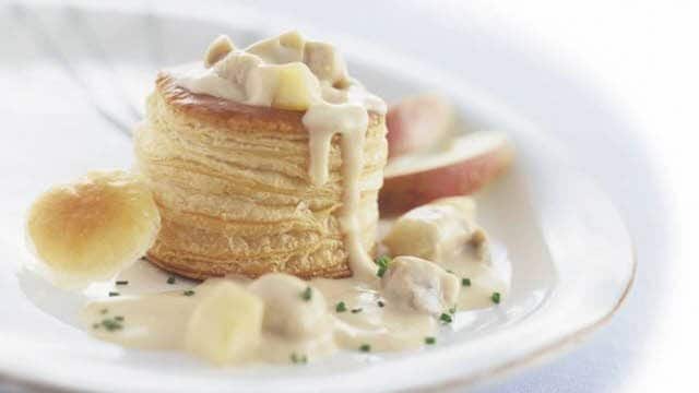 Chügelipastetli mit Öpfelstückli