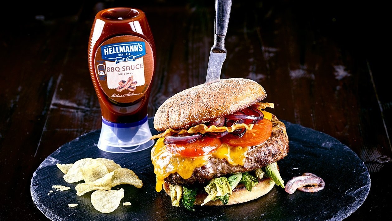 Burger de boeuf au lard et fromage Burger de boeuf au lard et fromage