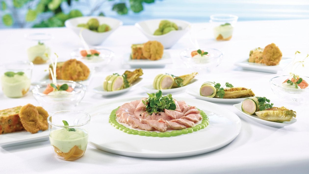 Lamelles de veau rosée aux mayonnaises de basilic et citronnée Lamelles de veau rosée aux mayonnaises de basilic et citronnée