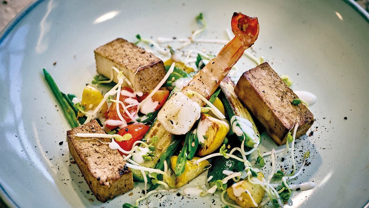 Salade de légumes aux crevettes et tofu Salade de légumes aux crevettes et tofu