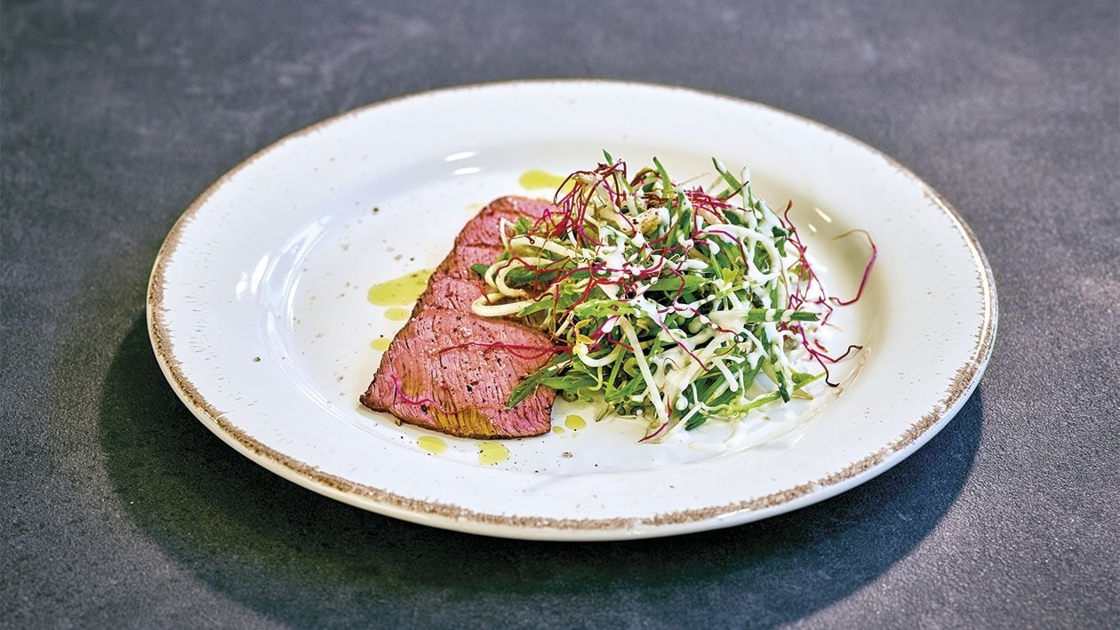 Roastbeef mit Kefen-Sprossensalat Roastbeef mit Kefen-Sprossensalat