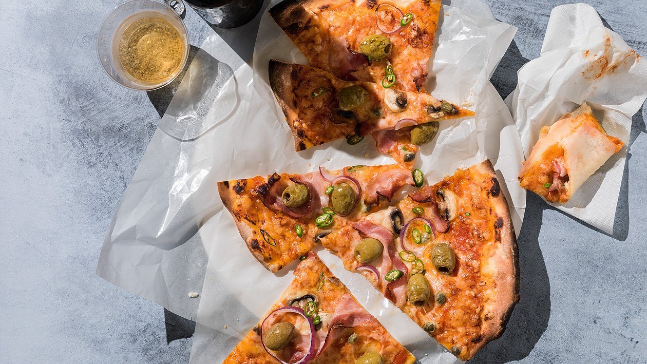 Pizza aux olives, simple et rapide à emporter Pizza aux olives, simple et rapide à emporter