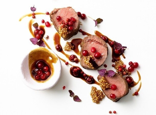 Rehrückenfilet mit Apfel-Senf-Sauce