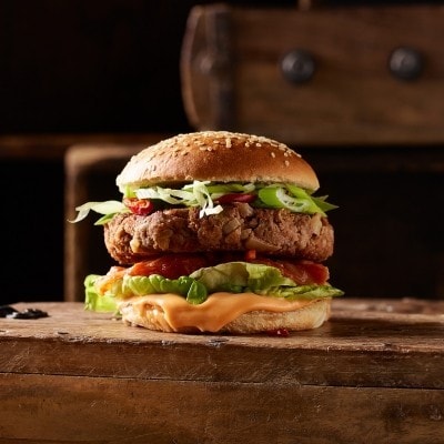 Kimchi-Rindsburger mit Cocktailsauce