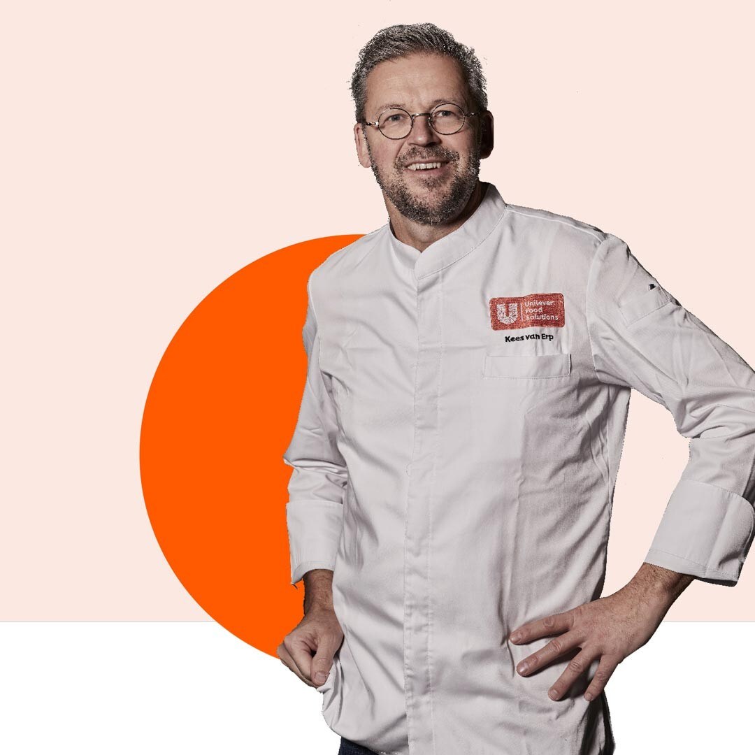 "En tant que chef/fe de cuisine, tu es constamment amené/e à faire évoluer ta carte en fonction des dernières tendances et évolutions en matière d’alimentation. C’est précisément là l’un des plus grands défis à relever aujourd’hui par le secteur de la restauration!" "En tant que chef/fe de cuisine, tu es constamment amené/e à faire évoluer ta carte en fonction des dernières tendances et évolutions en matière d’alimentation. C’est précisément là l’un des plus grands défis à relever aujourd’hui par le secteur de la restauration!"
